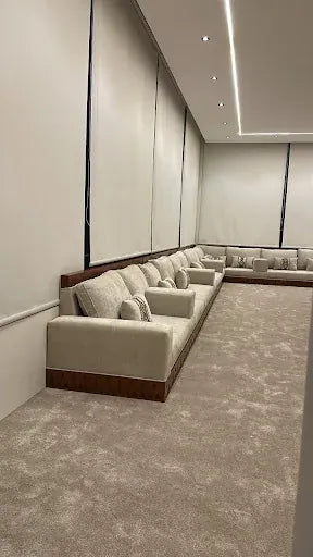 خشب وتنجيد مريح — من أعمال كليك في منازل العملاء